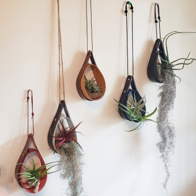 Custom Luxury Vegan Leather Plant Hangers Indoor Outdoor Modern Design Mounted -Wall Hanging Planters for Indoor Plants